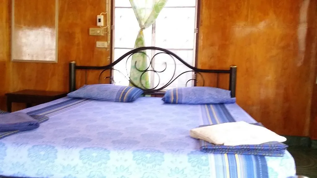 Happy Bungalow Κο Τάο 2*,
